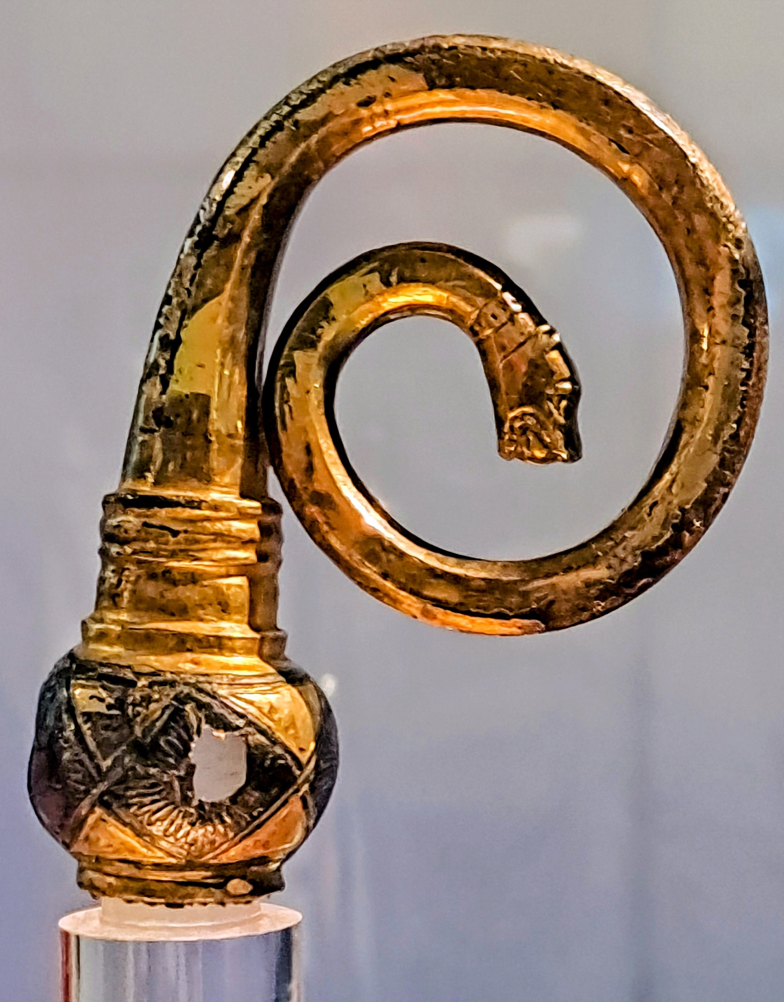 Ampliar: Báculo de Martiño de Mondoñedo, sc. XI